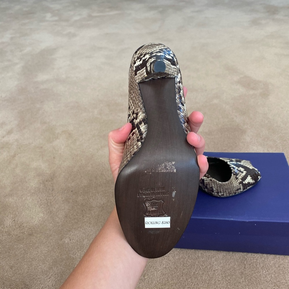 Stuart Weitzman Alligator Print Peep Toe Pumps - image 7
